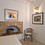 Дом отдыха Symi Village House *