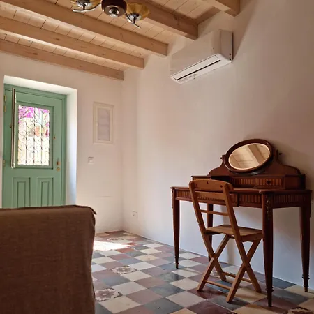 Symi Village House *