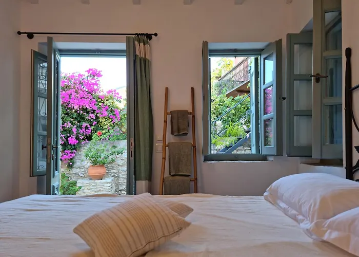 펜션 Symi Village House