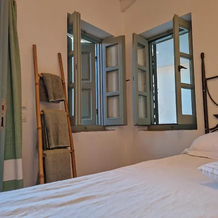 Symi Village House בית נופש *